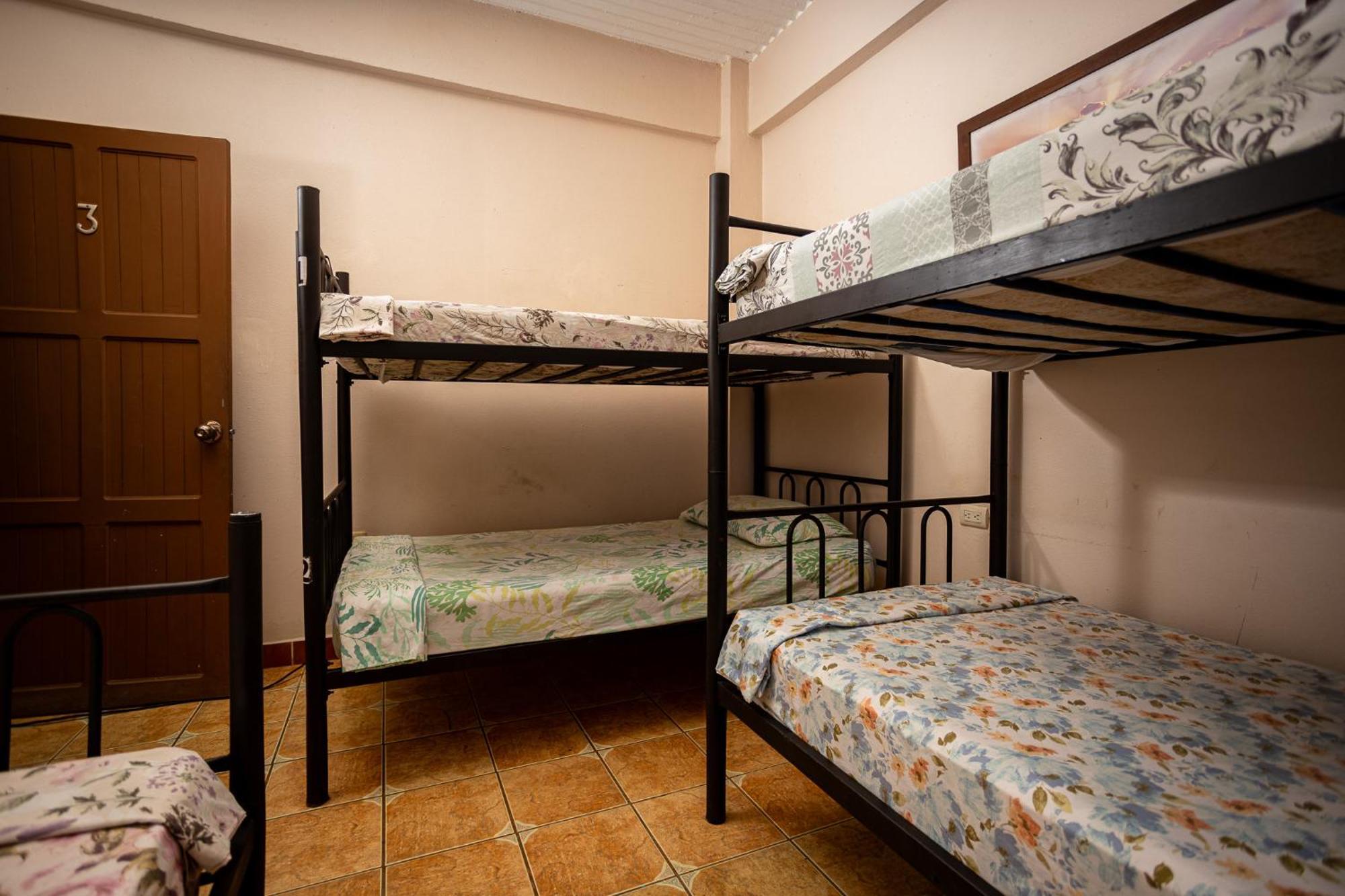 Manuel Antonio Hostel Zewnętrze zdjęcie